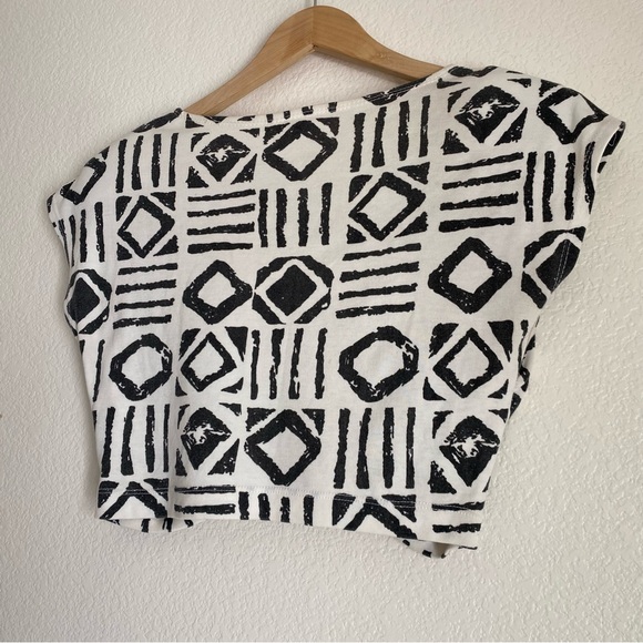Vintage I'm a Smart Alec mudcloth tribal print crop top t-shirt, off white/black - Picture 5 of 12